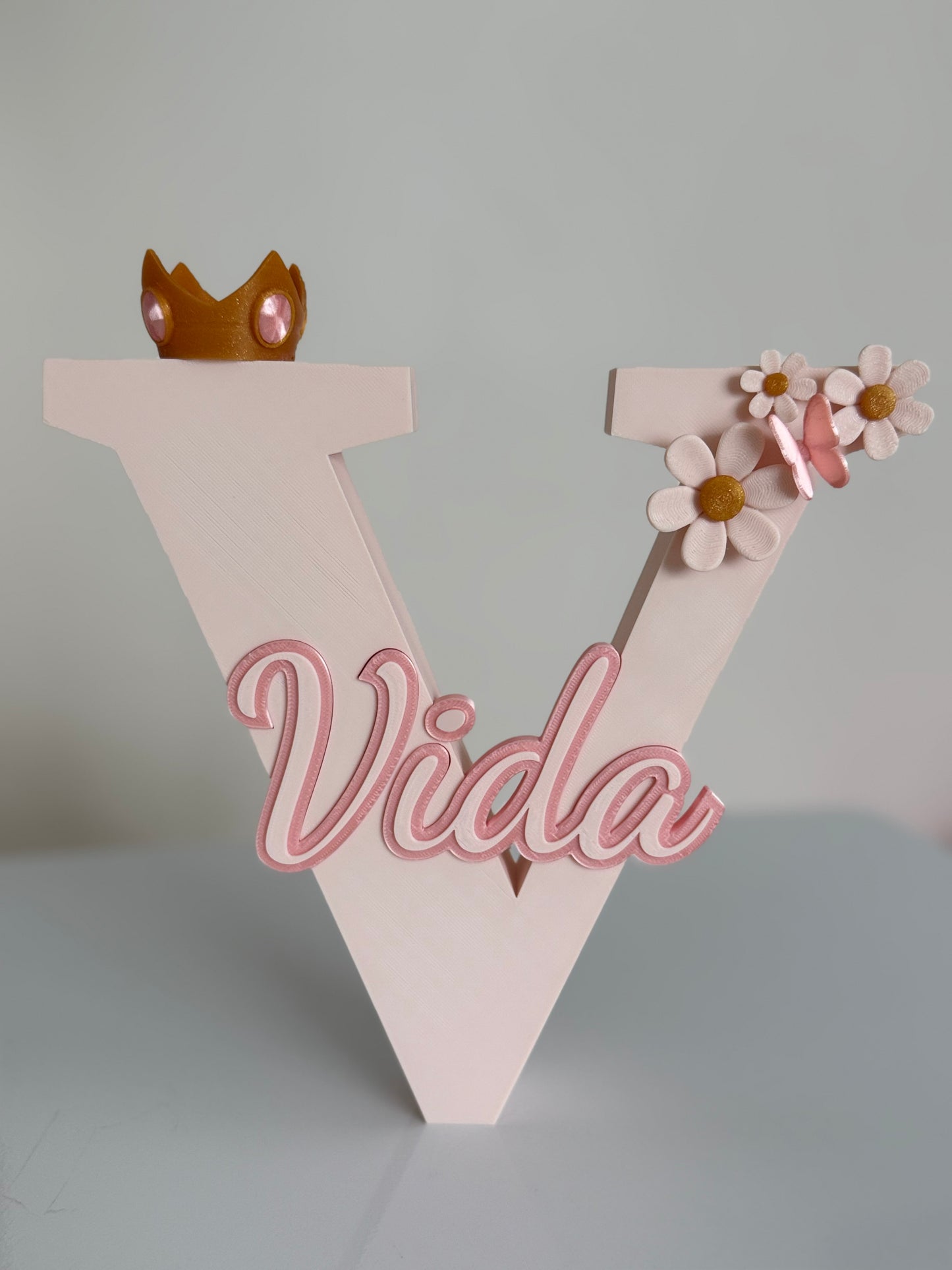 Set Personalizado • Inicial + Nombre + Figura Decorativa — Modelo Vida