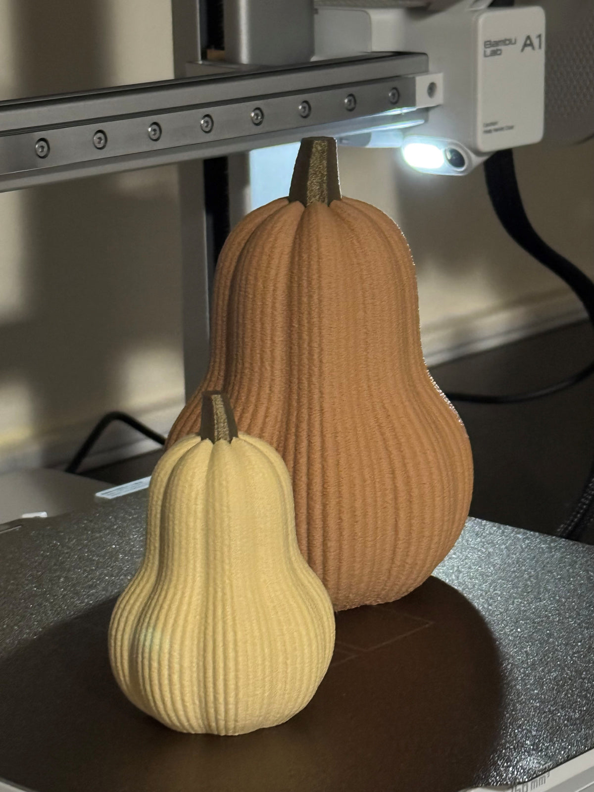 Set de 2 Calabazas Butternut Decorativas de Otoño | Aura By W
