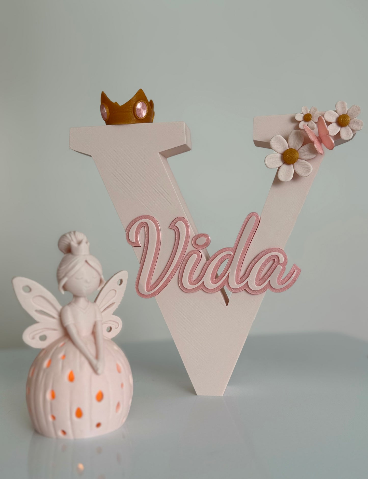 Set Personalizado • Inicial + Nombre + Figura Decorativa — Modelo Vida